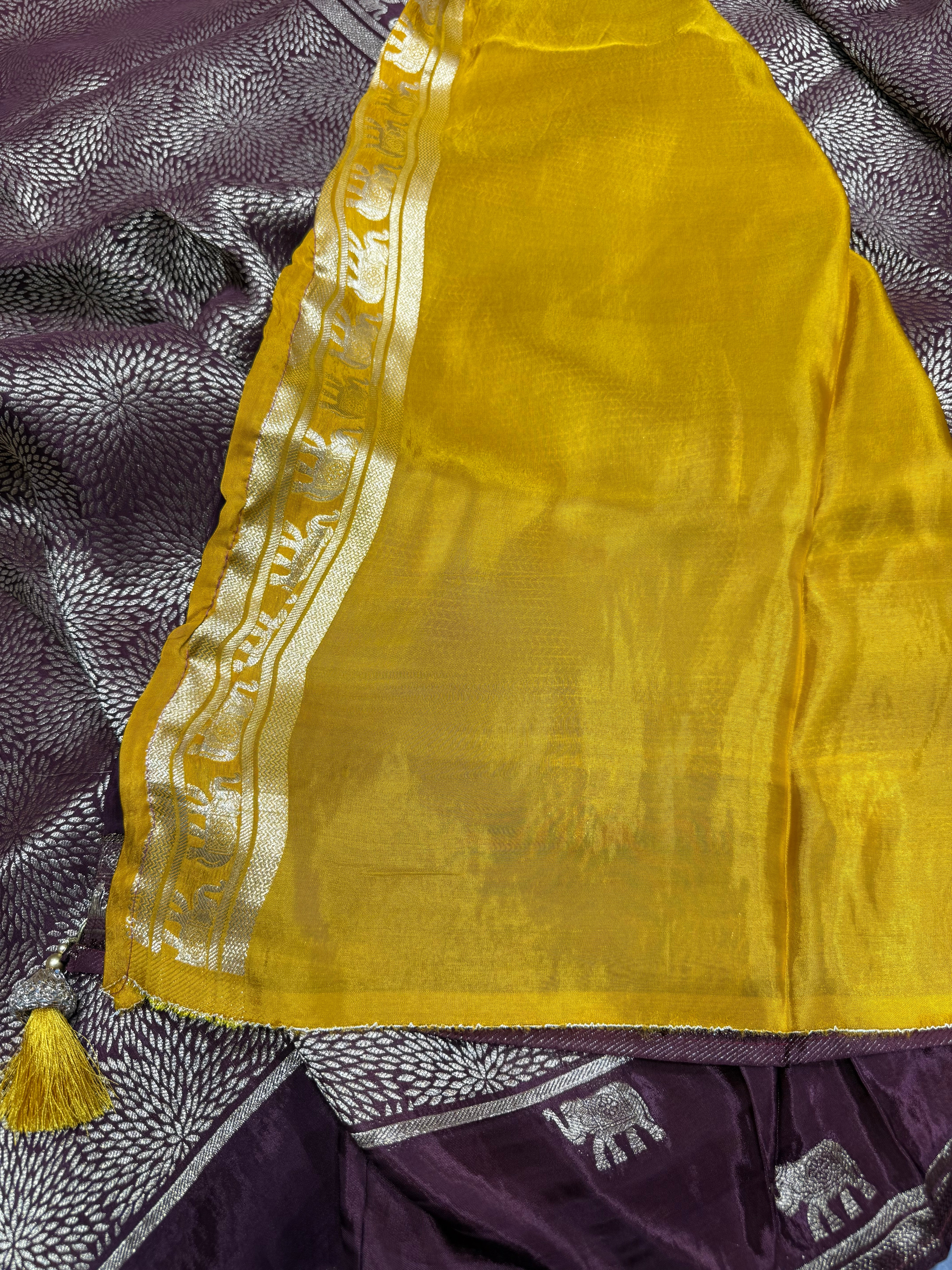 SSS- 50 mushru sattin banarasi ￼