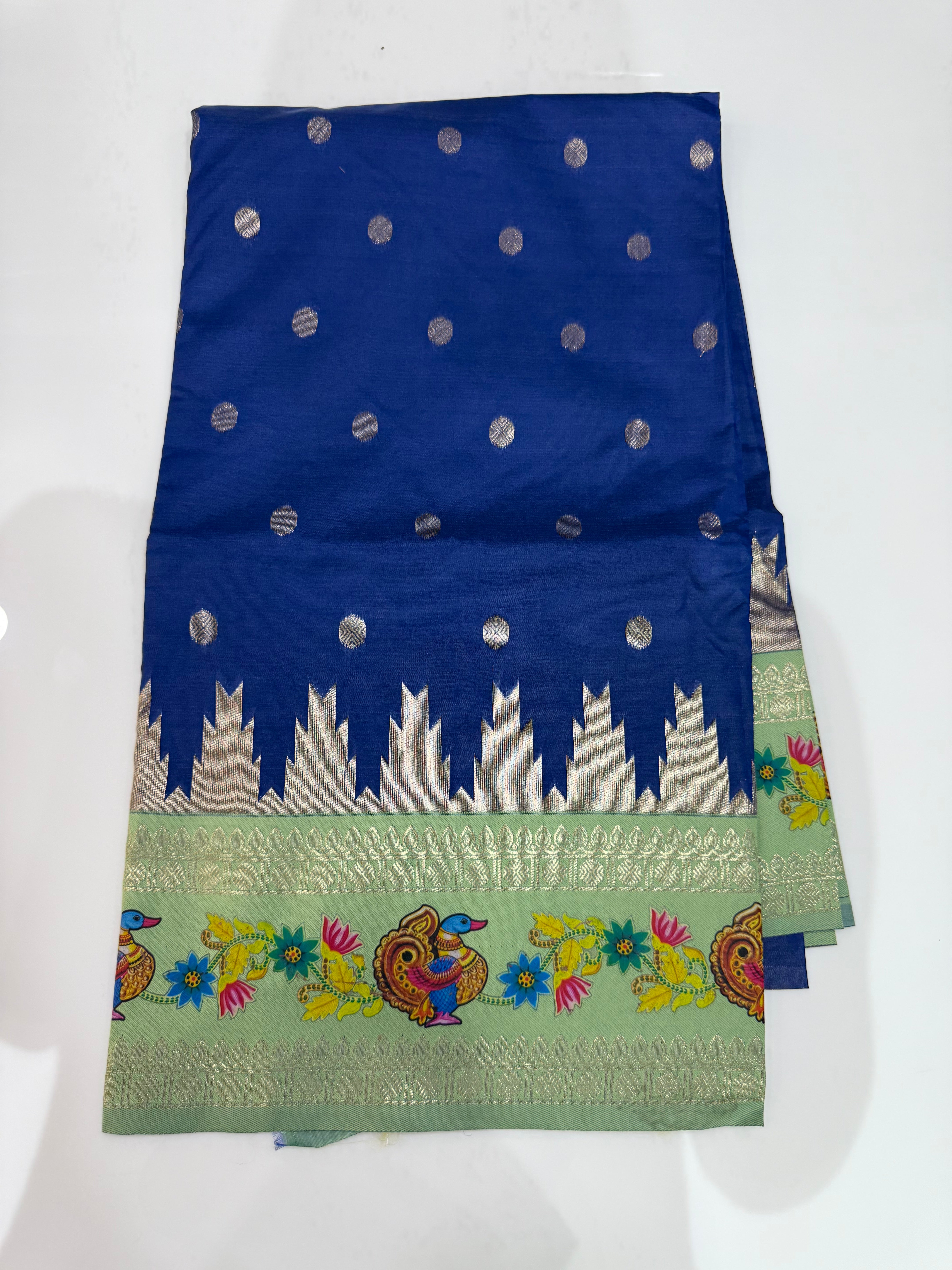 SSS-134 gadwal  thanjavur painting silk