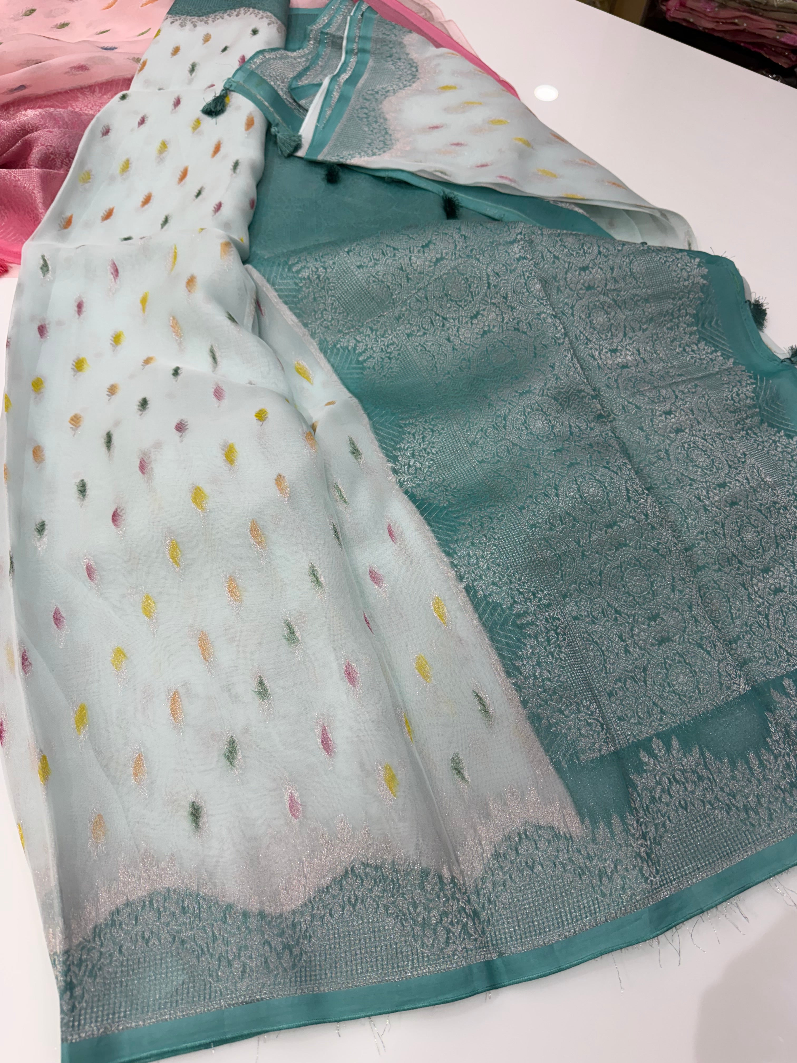chinnon kaddhi georgette sarees