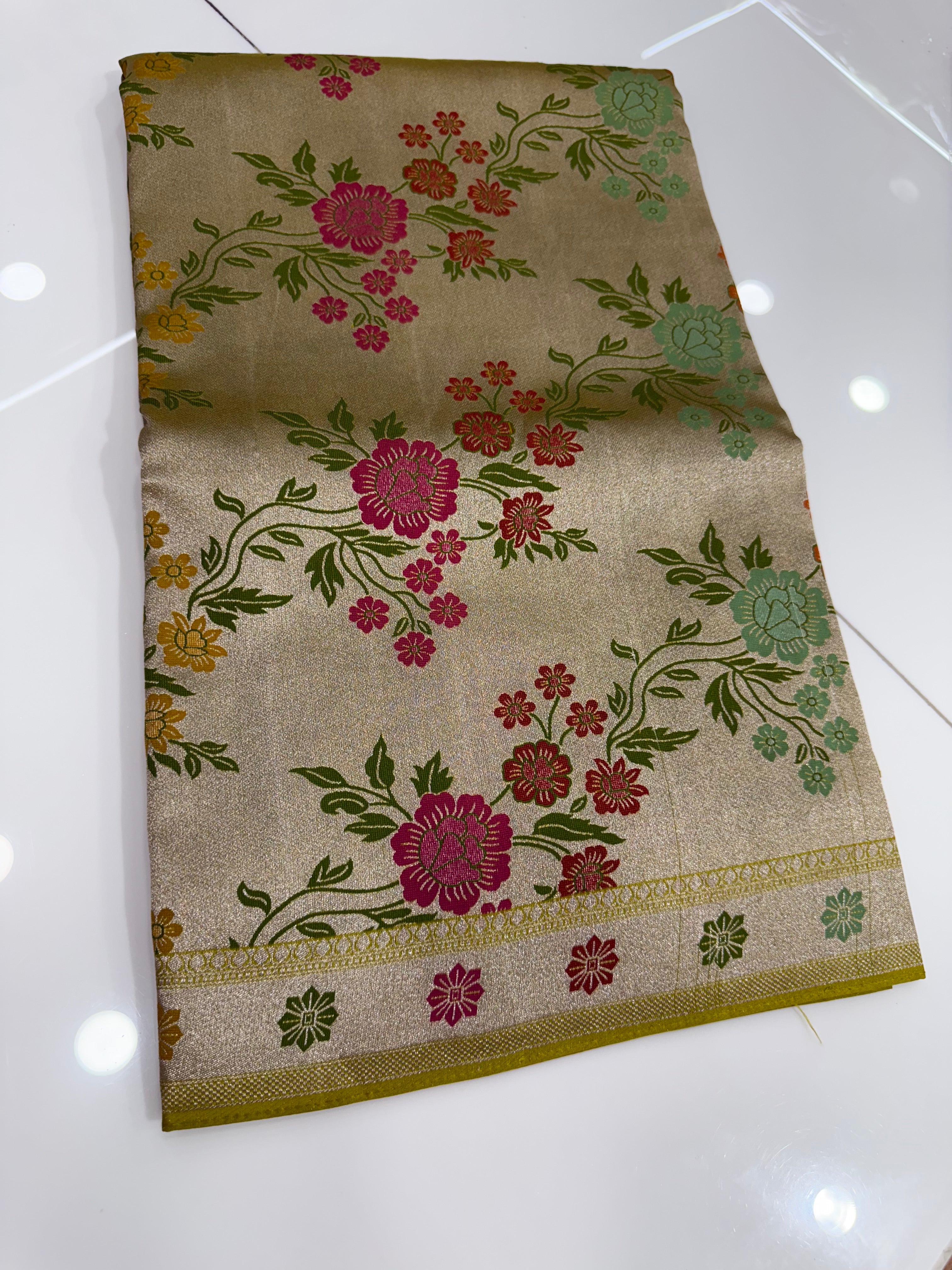 sss 101 iktara banarasi kaddhi   sarees