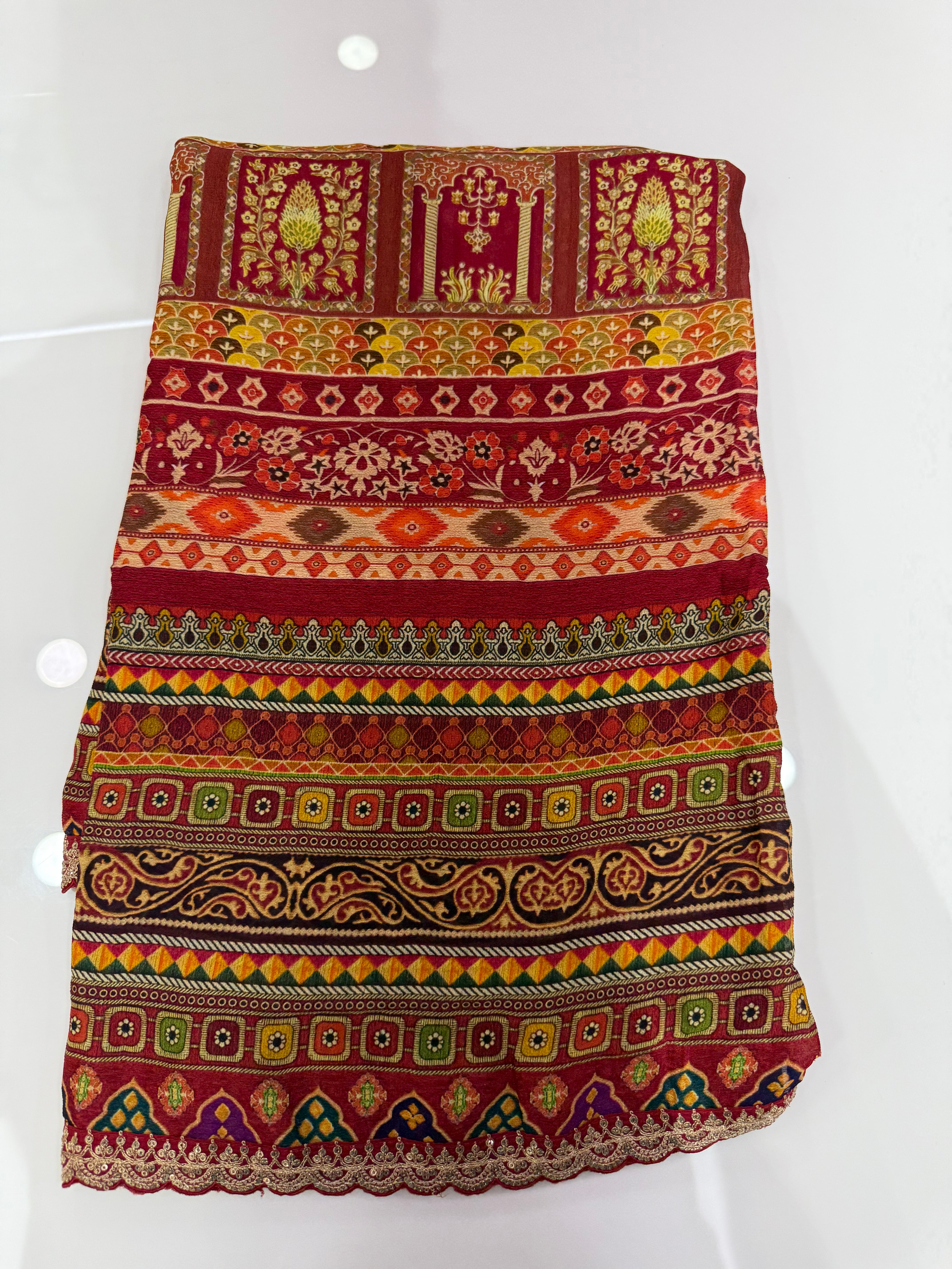 SSS-140 celebrity inspired laya sarees chinnon lace border.
